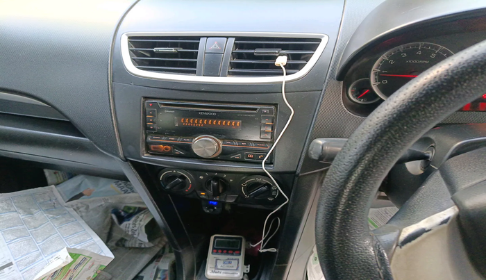 2013 Maruti Swift VXI, Petrol, Manual, 68,244 km, interior