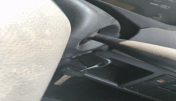 2011 Maruti Wagon R 1.0 LXI, Petrol, Manual, 98,330 km, interior