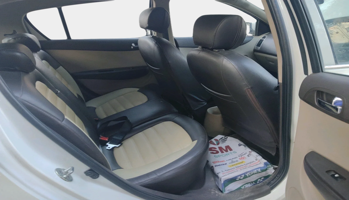 2011 Hyundai i20 SPORTZ 1.2, Petrol, Manual, 58,130 km, interior