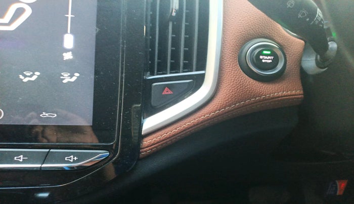 2021 MG HECTOR PLUS SHARP 1.5 PETROL TURBO CVT 6-STR, Petrol, Automatic, 21,266 km, interior