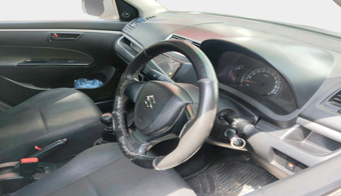 2015 Maruti Swift LXI, Petrol, Manual, 1,29,844 km, interior