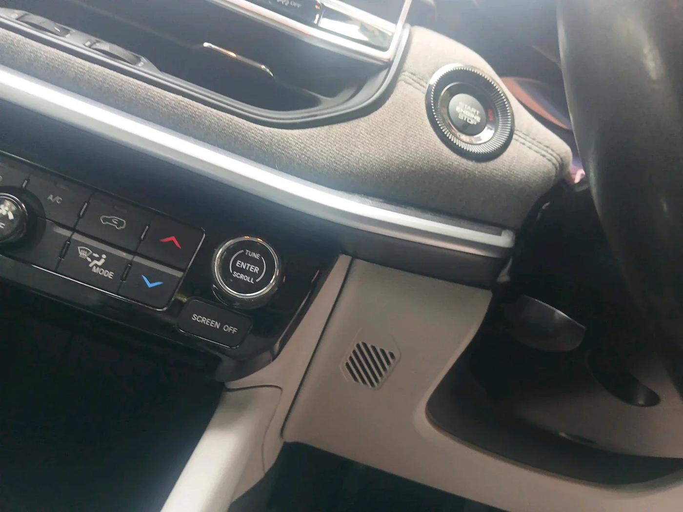 2021 Jeep Compass LONGITUDE (O) 2.0 DIESEL, Diesel, Manual, 85,240 km, interior
