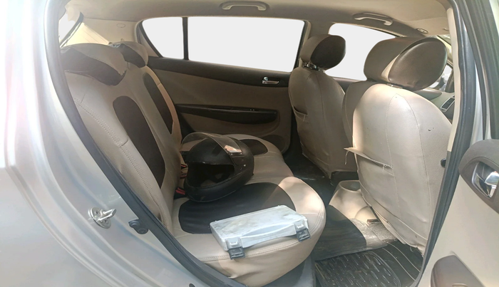 2011 Hyundai i20 ASTA 1.2, Petrol, Manual, 1,36,960 km, interior
