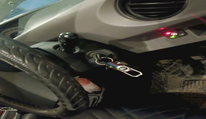 2011 Toyota Etios G, Petrol, Manual, 82,577 km, interior