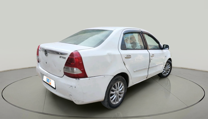 2011 Toyota Etios V, Petrol, Manual, 1,35,275 km, exterior