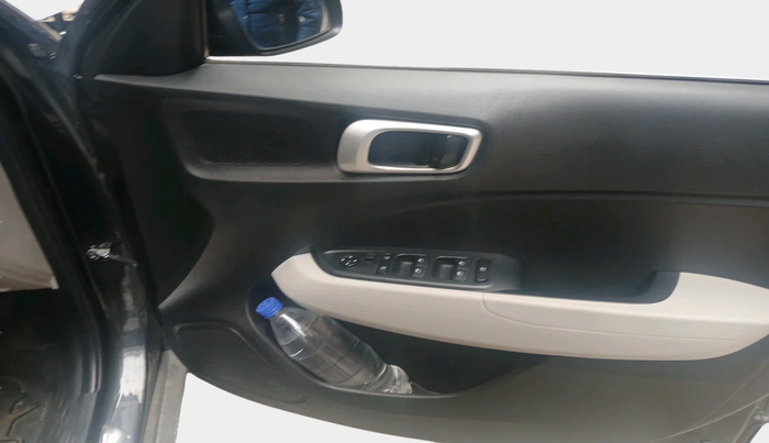 2023 Hyundai VENUE S 1.2, Petrol, Manual, 29,032 km, interior