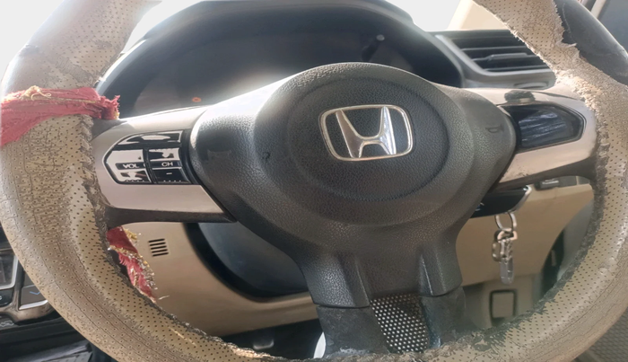 2016 Honda Amaze 1.2L I-VTEC S, CNG, Manual, 3,21,181 km, interior