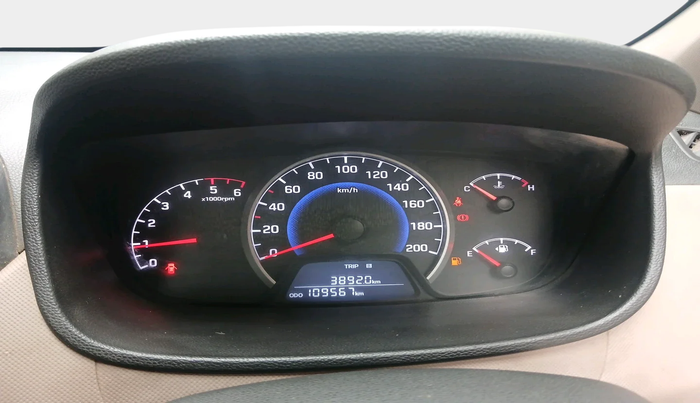 2017 Hyundai Grand i10 MAGNA U2 1.2 CRDI, Diesel, Manual, 1,09,567 km, interior