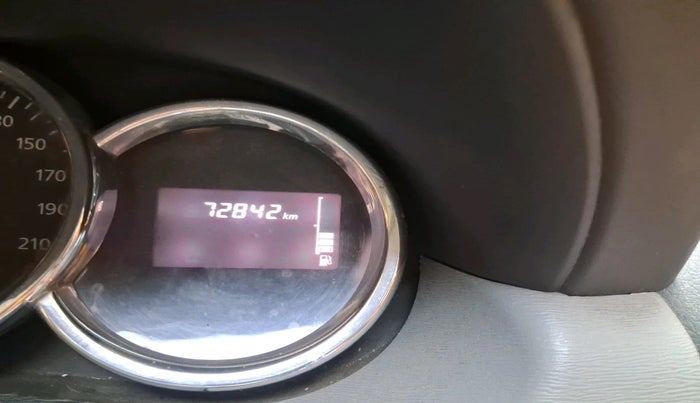 2016 Nissan Terrano XE (D), Diesel, Manual, 72,842 km, interior