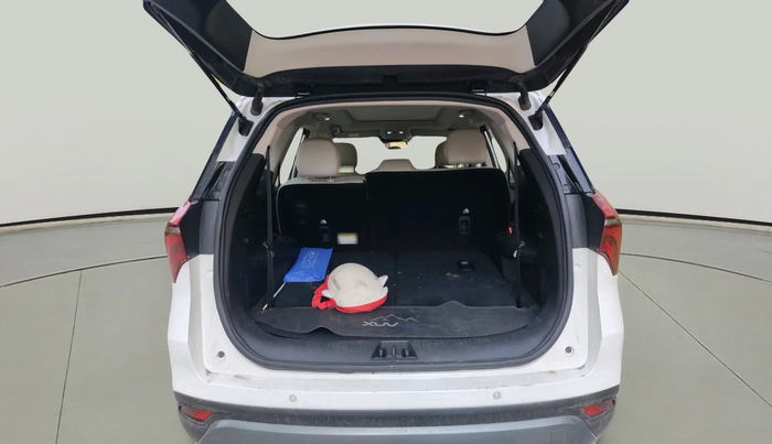 2023 Mahindra XUV700 AX 7 D AT 7 STR, Diesel, Automatic, 20,143 km, exterior