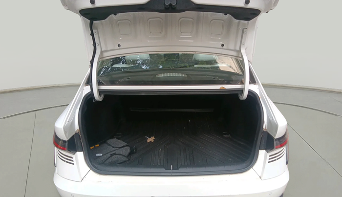 2023 Hyundai Verna  SX 1.5 MPI IVT, Petrol, Automatic, 11,470 km, exterior