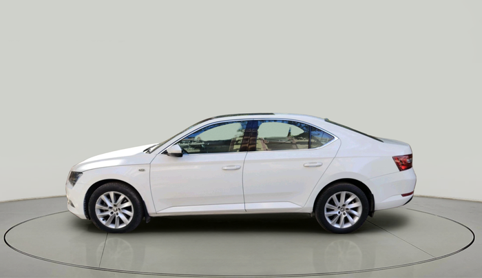 2016 Skoda Superb L&K 1.8 TSI AT, Petrol, Automatic, 97,831 km, exterior