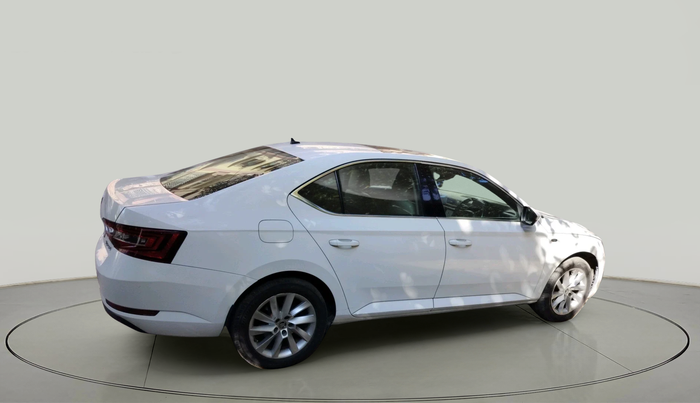 2016 Skoda Superb L&K 1.8 TSI AT, Petrol, Automatic, 97,831 km, exterior