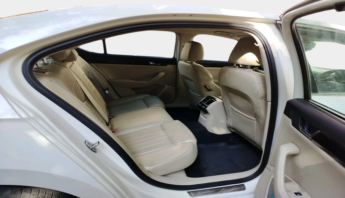 2016 Skoda Superb L&K 1.8 TSI AT, Petrol, Automatic, 97,831 km, interior