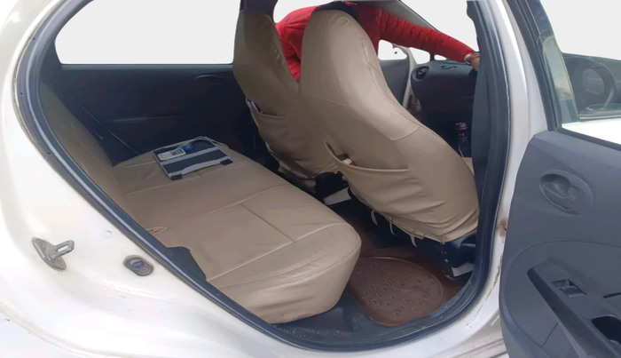 2012 Toyota Etios Liva G, Petrol, Manual, 1,15,930 km, interior