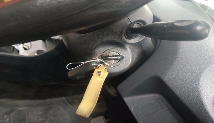 2012 Toyota Etios Liva G, Petrol, Manual, 1,15,930 km, interior