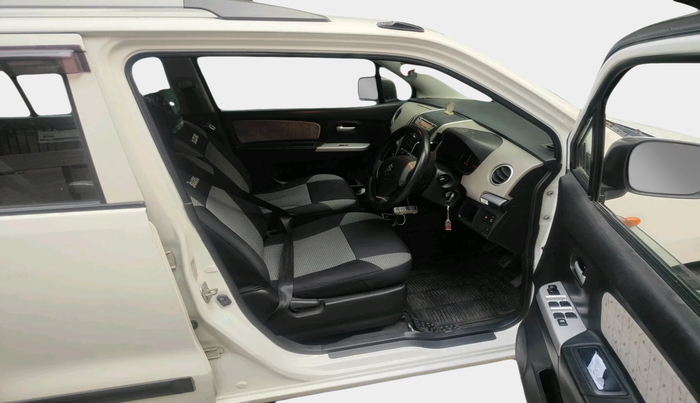 2015 Maruti Wagon R 1.0 VXI+ (O) MT, Petrol, Manual, 27,493 km, interior