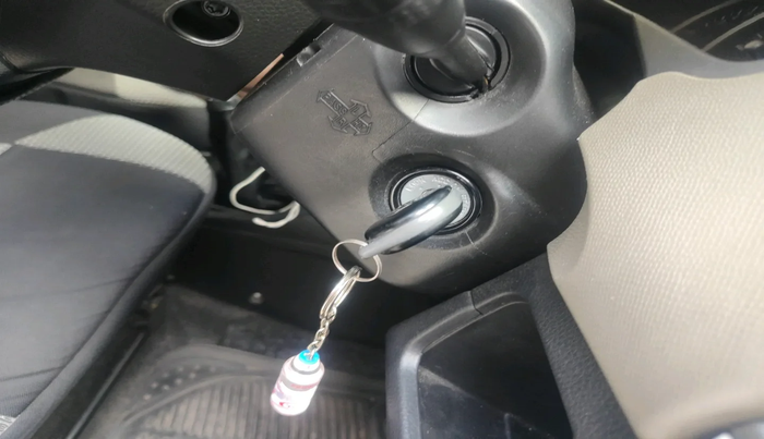 2015 Maruti Wagon R 1.0 VXI+ (O) MT, Petrol, Manual, 27,493 km, interior