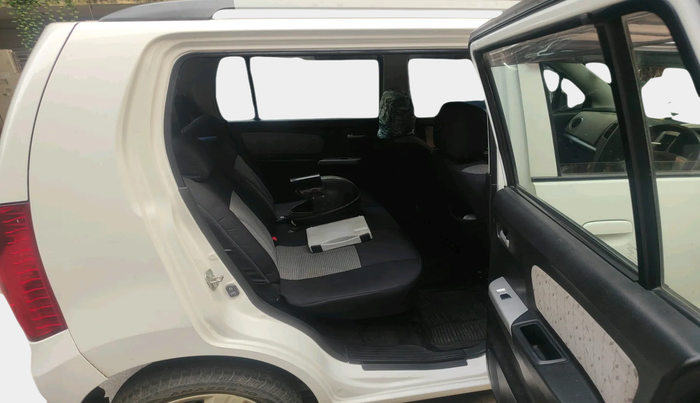 2015 Maruti Wagon R 1.0 VXI+ (O) MT, Petrol, Manual, 27,493 km, interior