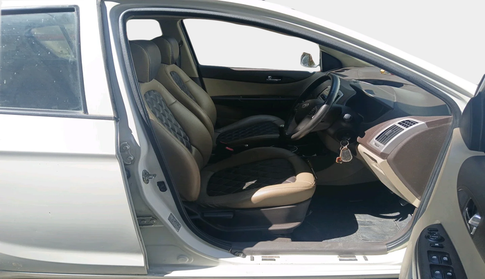 2011 Hyundai i20 SPORTZ 1.2, Petrol, Manual, 53,790 km, interior