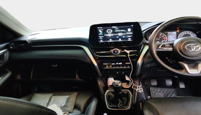2022 Toyota URBAN CRUISER HYRYDER V NEO DRIVE, Petrol, Manual, 31,461 km, interior