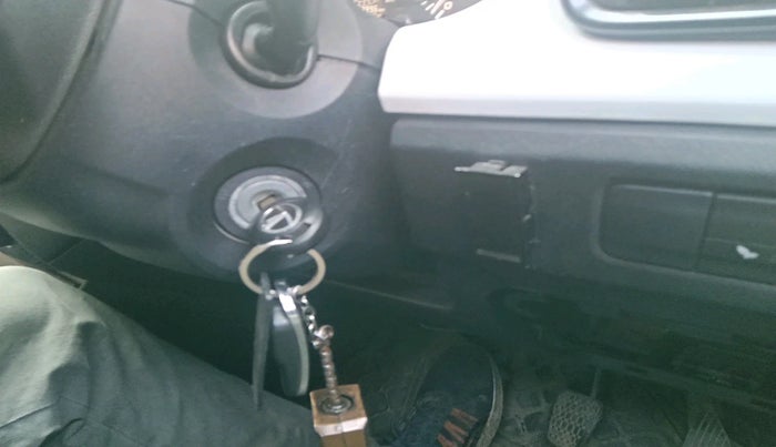 2022 Tata PUNCH PURE MT, Petrol, Manual, 12,998 km, interior