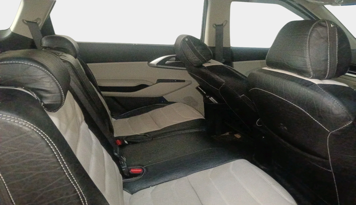 2023 KIA CARENS  PRESTIGE PLUS 1.5 TURBO PETROL DCT 7 STR, Petrol, Automatic, 20,166 km, interior