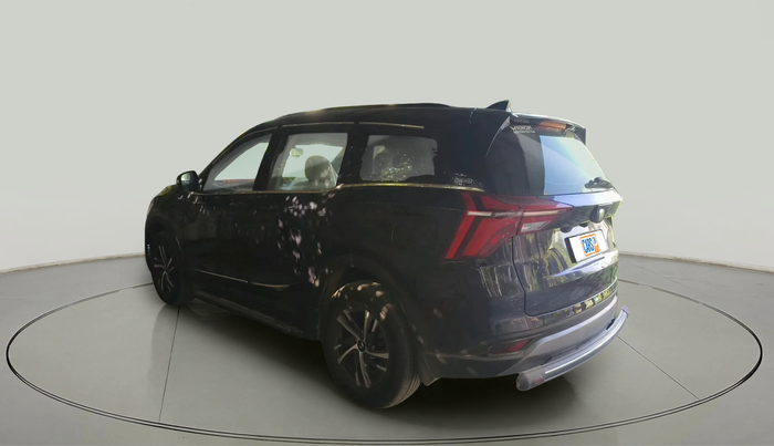 2024 Mahindra XUV700 AX 5 P MT 5 STR, Petrol, Manual, 9,548 km, exterior