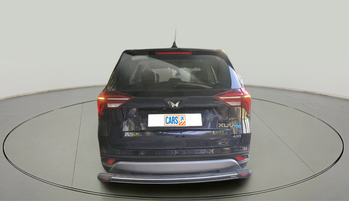 2024 Mahindra XUV700 AX 5 P MT 5 STR, Petrol, Manual, 9,548 km, exterior