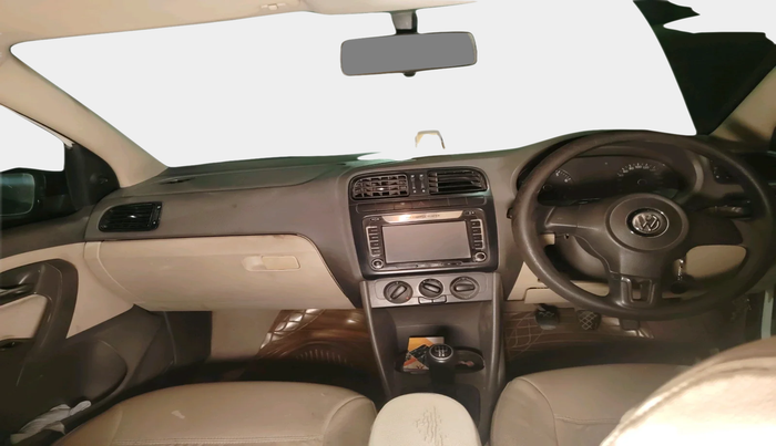 2011 Volkswagen Vento TRENDLINE 1.6, Petrol, Manual, 1,92,000 km, interior