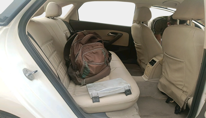 2011 Volkswagen Vento TRENDLINE 1.6, Petrol, Manual, 83,866 km, interior