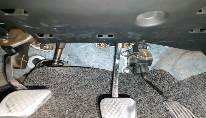 2012 Honda Jazz 1.2L I-VTEC BASE, Petrol, Manual, 1,02,381 km, interior