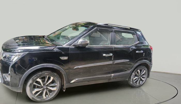 2019 Mahindra XUV300 W8 (O) 1.5 DIESEL, Diesel, Manual, 79,686 km, exterior