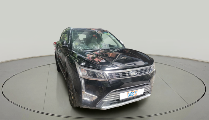 2019 Mahindra XUV300 W8 (O) 1.5 DIESEL, Diesel, Manual, 79,686 km, exterior