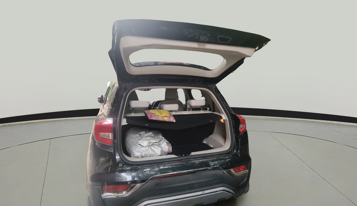 2019 Mahindra XUV300 W8 (O) 1.5 DIESEL, Diesel, Manual, 79,686 km, exterior