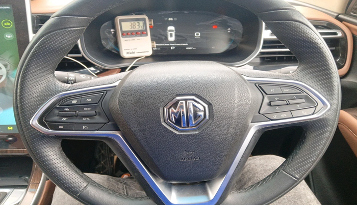 2023 MG HECTOR PLUS SHARP PRO 1.5 PETROL TURBO CVT 7 STR, Petrol, Automatic, 6,449 km, interior