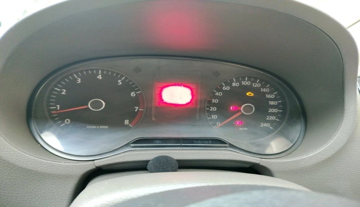 2011 Volkswagen Vento TRENDLINE 1.6, Petrol, Manual, 70,000 km, interior