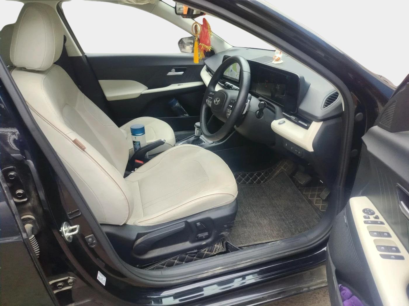 2024 Hyundai Verna SX(O) 1.5 MPI IVT , Petrol, Automatic, 15,938 km, interior