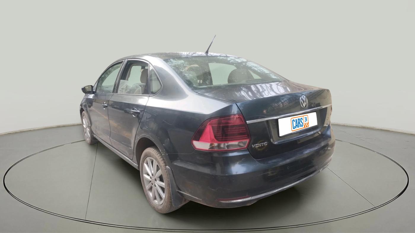 2018 Volkswagen Vento HIGHLINE PLUS 1.2 AT 16 ALLOY, Petrol, Automatic, 84,972 km, exterior