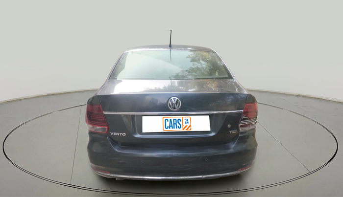 2018 Volkswagen Vento HIGHLINE PLUS 1.2 AT 16 ALLOY, Petrol, Automatic, 84,972 km, exterior