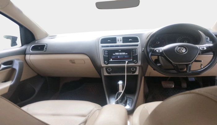 2018 Volkswagen Vento HIGHLINE PLUS 1.2 AT 16 ALLOY, Petrol, Automatic, 84,972 km, interior