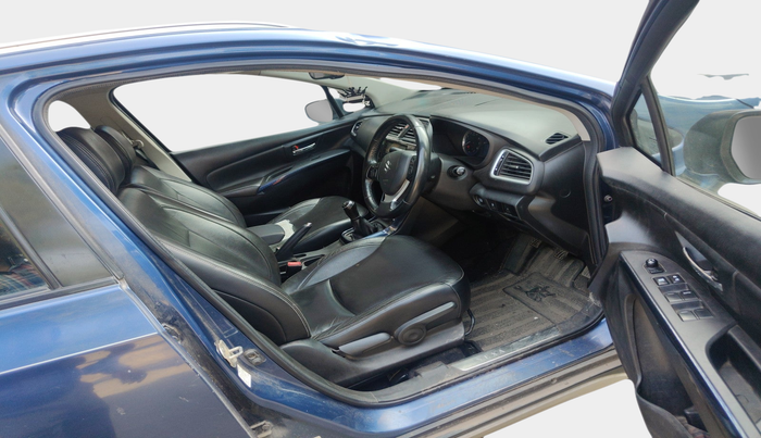 2020 Maruti S Cross ALPHA 1.5, Petrol, Manual, 35,700 km, interior