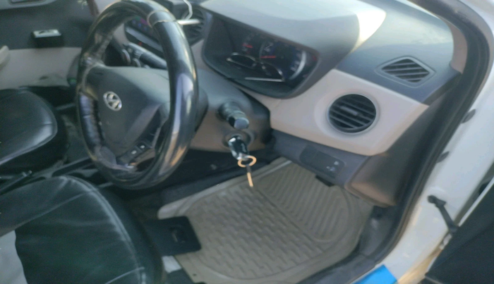 2017 Hyundai GRAND i10 PRIME T  CRDI, Diesel, Manual, 1,39,534 km, interior