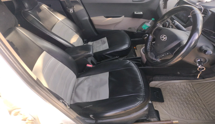 2017 Hyundai GRAND i10 PRIME T  CRDI, Diesel, Manual, 1,39,534 km, interior