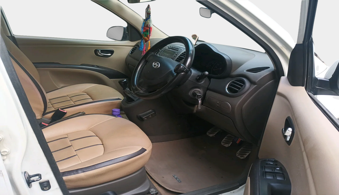 2011 Hyundai i10 SPORTZ 1.2, Petrol, Manual, 8,92,895 km, interior