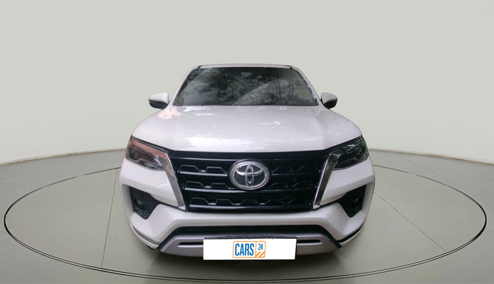 2023 Toyota Fortuner 4X2 MT 2.7 PETROL, Petrol, Manual, 27,631 km, exterior