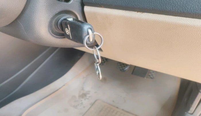 2013 Volkswagen Polo COMFORTLINE 1.2L PETROL, Petrol, Manual, 78,813 km, interior