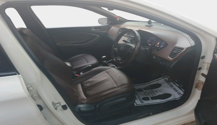 2016 Hyundai Elite i20 ASTA 1.2 (O), Petrol, Manual, 99,078 km, interior