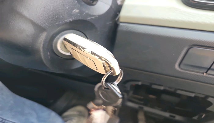 2023 Tata PUNCH ADVENTURE AMT, Petrol, Automatic, 31,175 km, interior