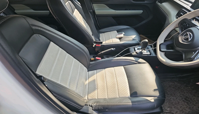 2023 Tata PUNCH ADVENTURE AMT, Petrol, Automatic, 31,175 km, interior